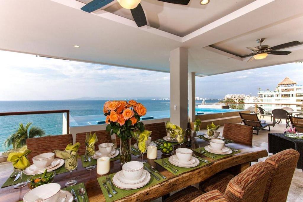 Vallarta Shores: Dining