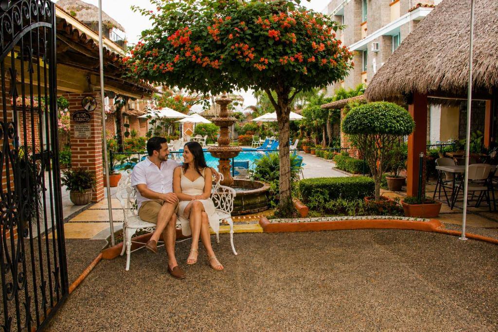 Vallartasol Hotel: Exterior view