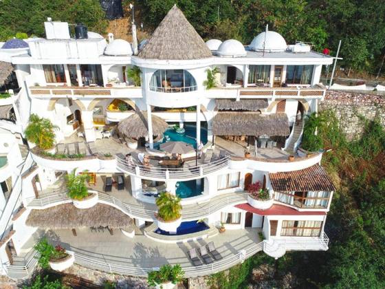 Villa Azul: Exterior view