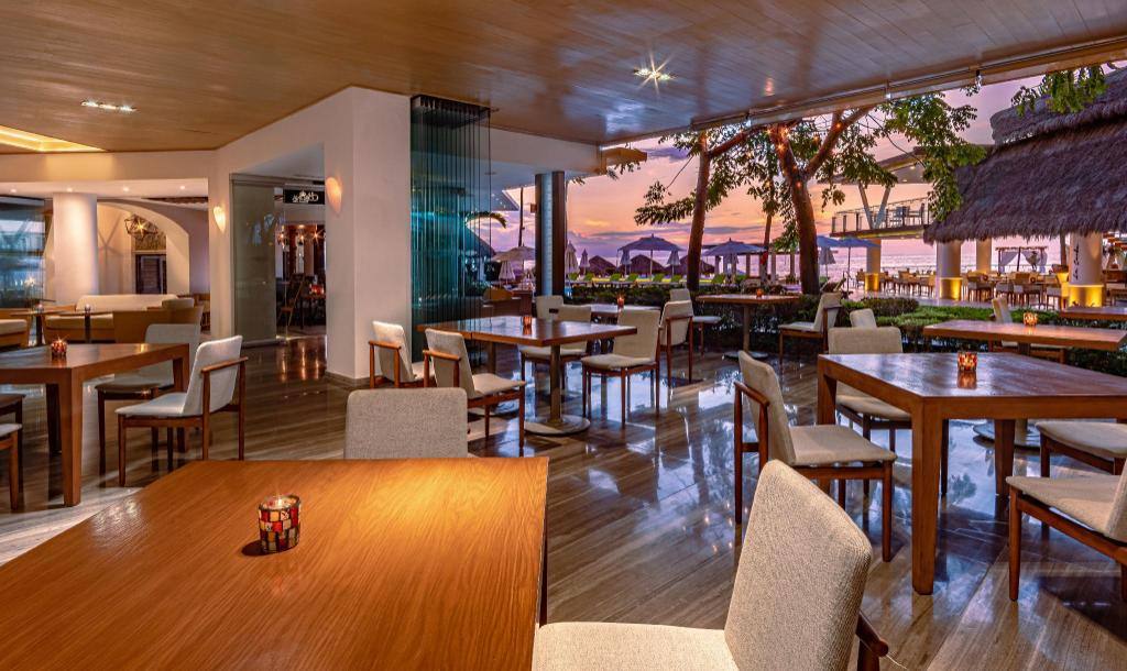 Villa Premiere Boutique Hotel & Romantic Getaway: Restaurant