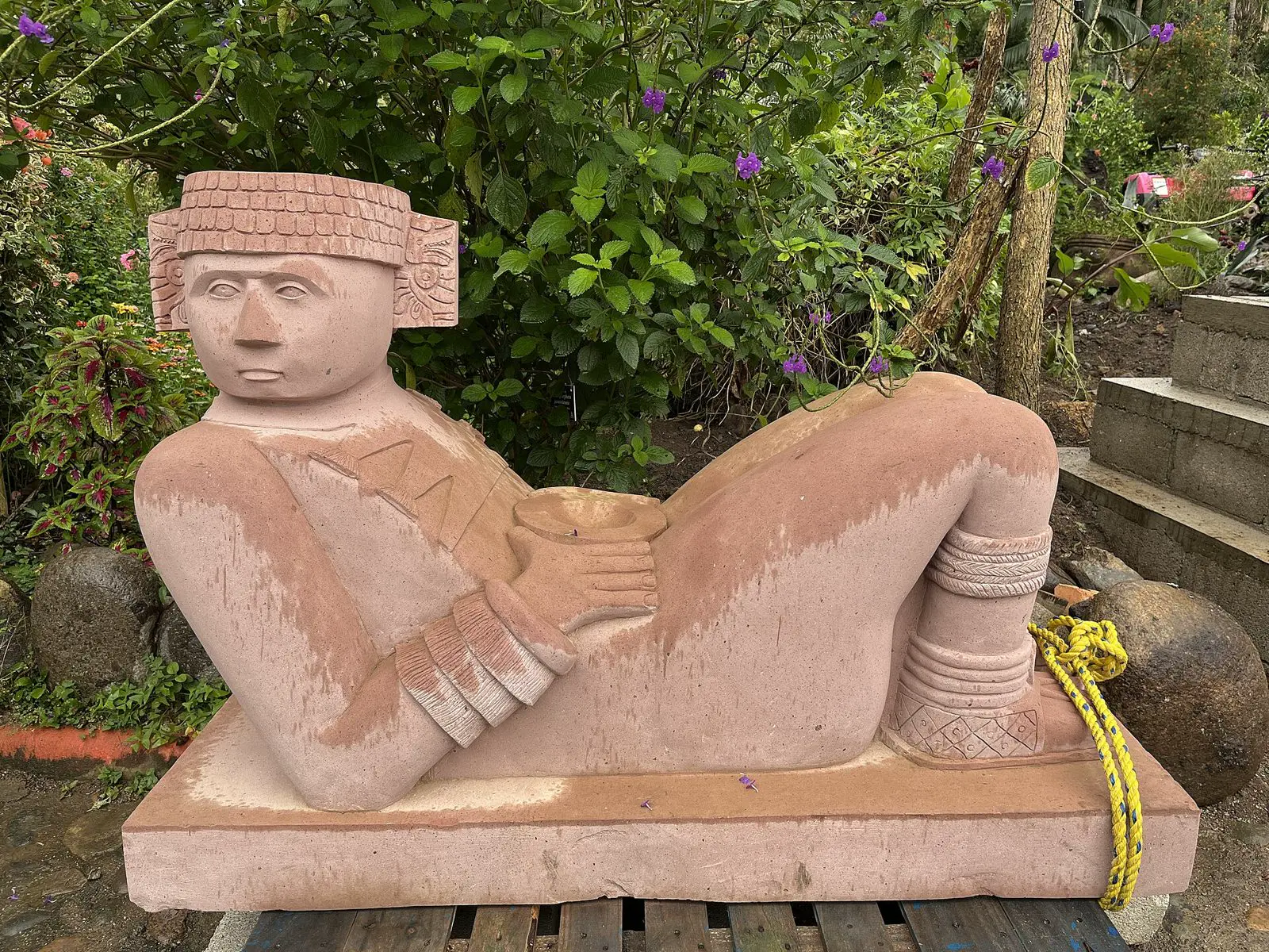 A sculpture at the Vallarta Botanical Garden